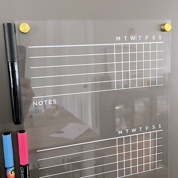 Visibly Magnetic Acrylic Fridge Chore Family Organization Chart—Gold - Picture 5 of 8